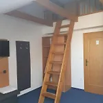 Hotel Rustikal - U Mandlonovych Sadu