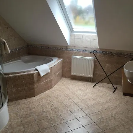Otel Rustikal - U Mandlonovych Sadu Hustopeče