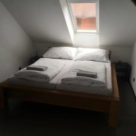 Rustikal - U Mandlonovych Sadu 3* Hustopeče