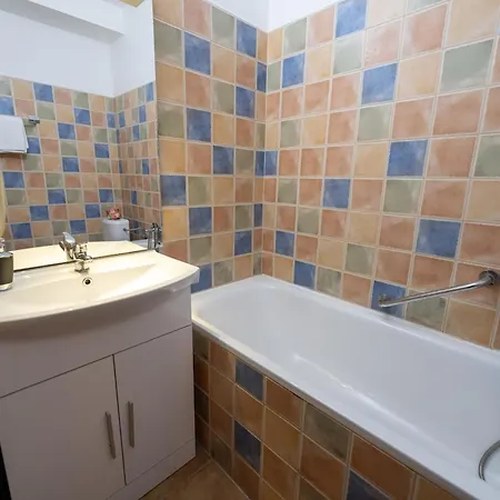 Rustikal - U Mandlonovych Sadu 3* Hustopeče