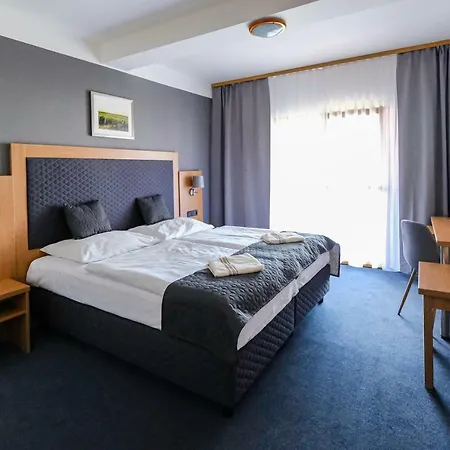 Rustikal - U Mandlonovych Sadu Otel 3*